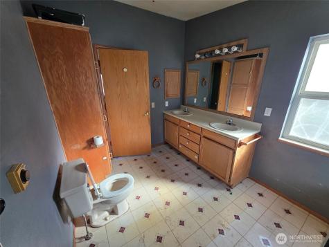 11992 Us Highway 12 Naches WA 98937