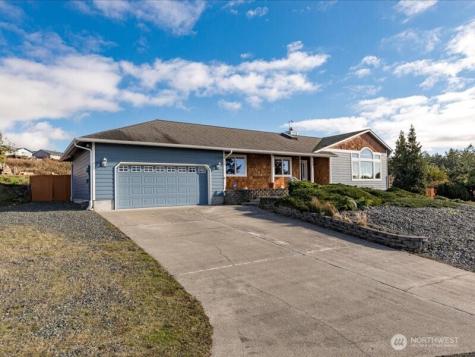 670 El Prado Avenue Coupeville WA 98239
