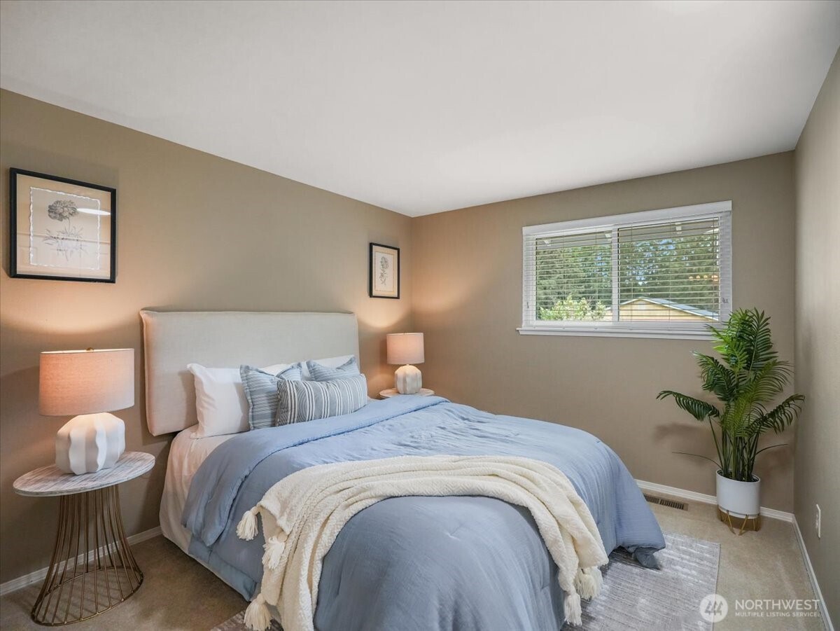 17649 SE 297th Place Kent WA 98042