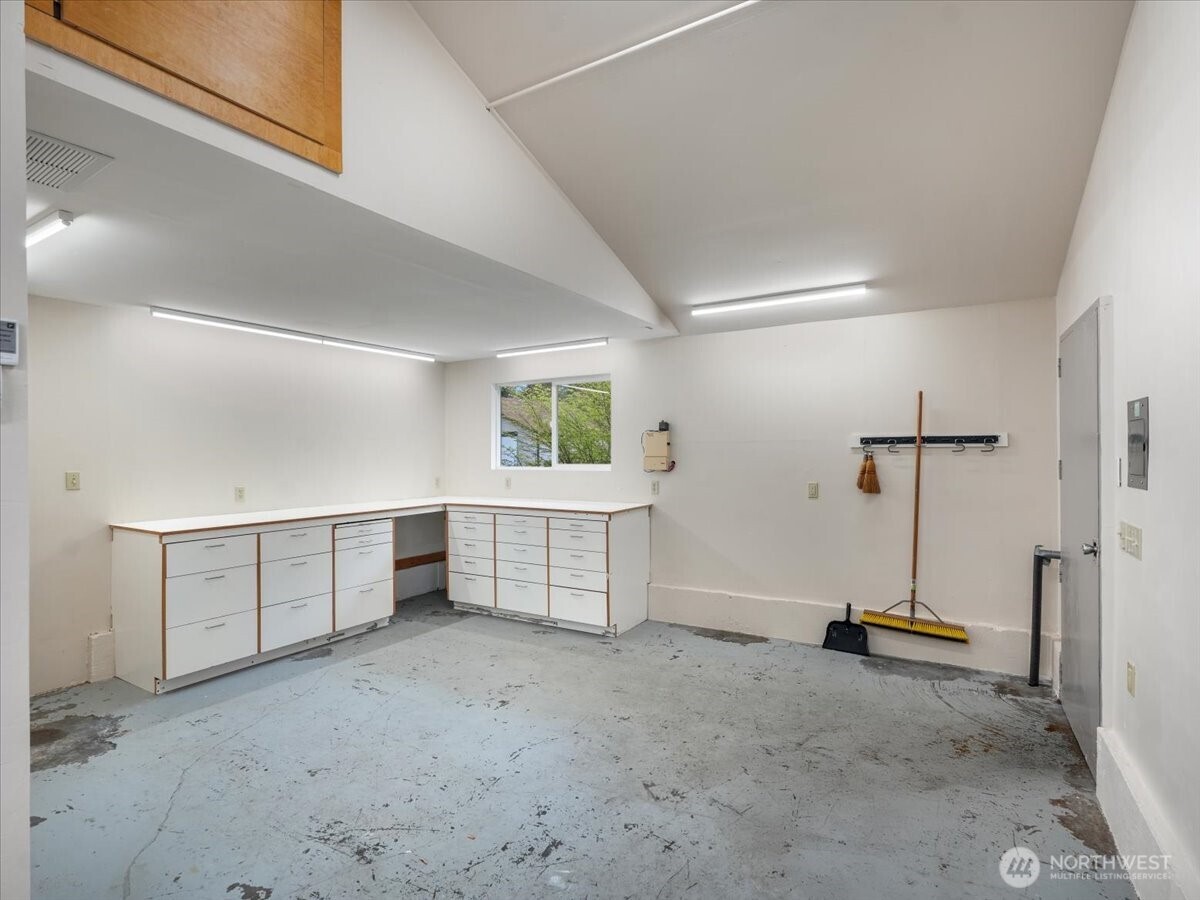 17649 SE 297th Place Kent WA 98042