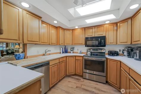 13312 230th Avenue SE Issaquah WA 98027