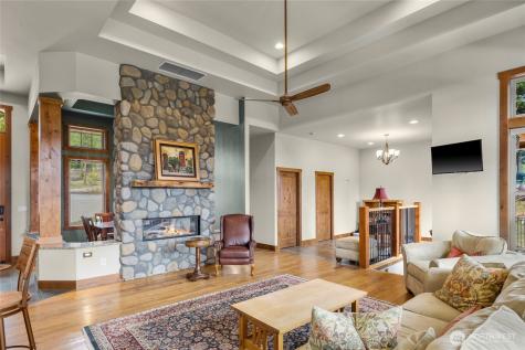 421 Meadow Ridge Drive Cle Elum WA 98922