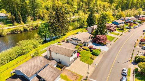 1816 Riverview Drive NE Auburn WA 98002