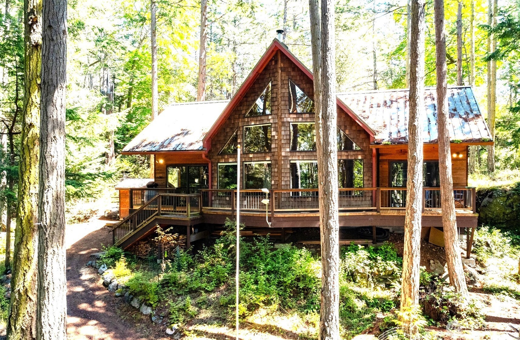 1354 Chinook Way Center Island WA 98221
