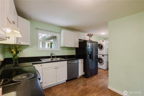 3415 9th Street Bremerton WA 98312