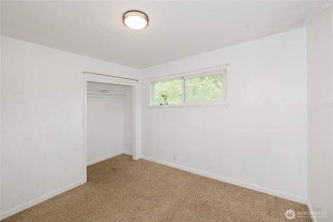 3415 9th Street Bremerton WA 98312