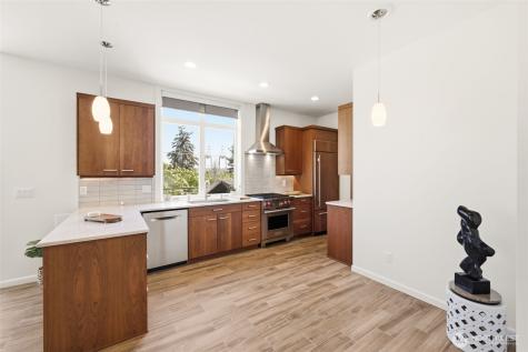 3009 Harbor Avenue SW Seattle WA 98126