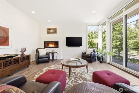 3009 Harbor Avenue SW Seattle WA 98126