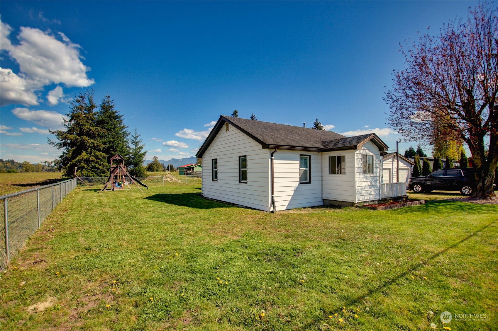 8721 District Line Road Burlington WA 98233
