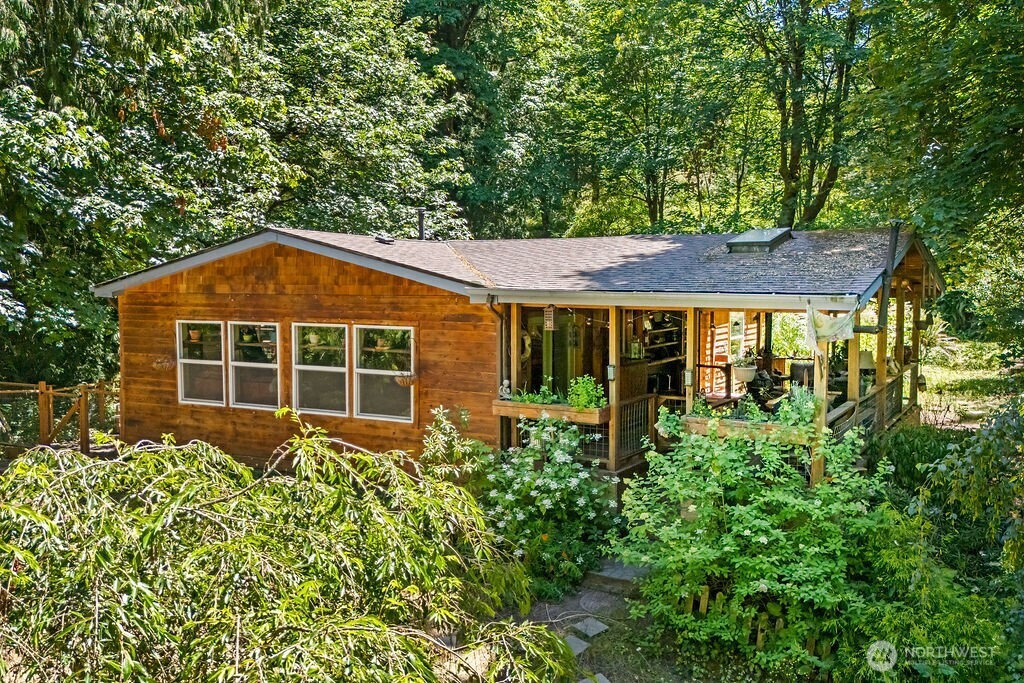 8817 Clearwater Lane SE Port Orchard WA 98367