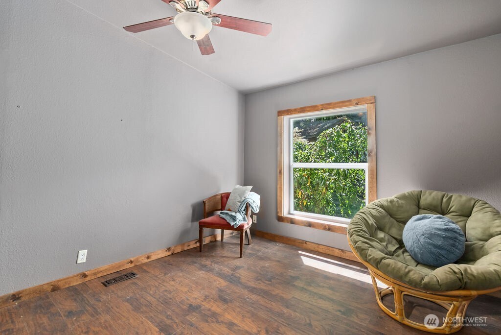 8817 Clearwater Lane SE Port Orchard WA 98367