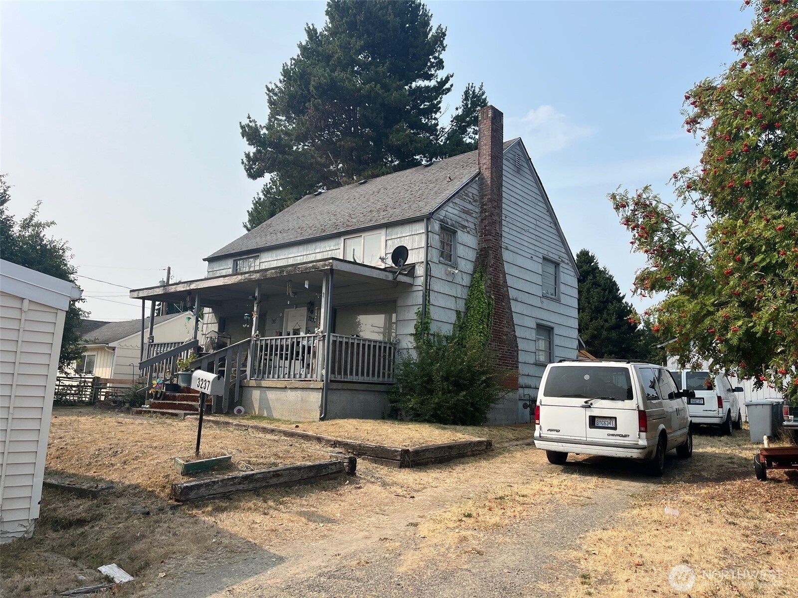 3237 Perry Avenue NE Bremerton WA 98310