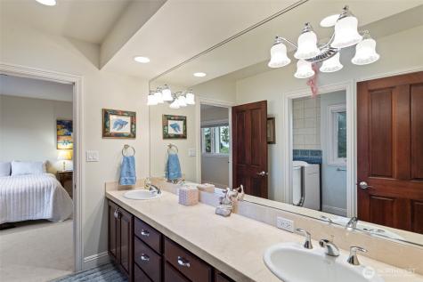 13025 Point Richmond Drive NW Gig Harbor WA 98332