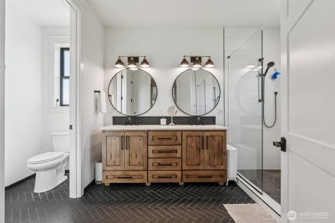 270 Tulip Lane Woodland WA 98674
