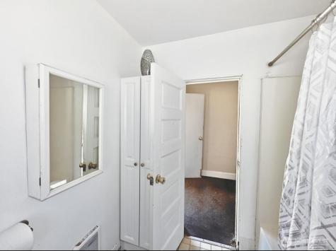 1202 W Perry Street W Aberdeen WA 98520