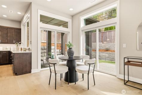 24387 NE 24th Street Sammamish WA 98074
