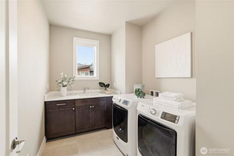 24387 NE 24th Street Sammamish WA 98074