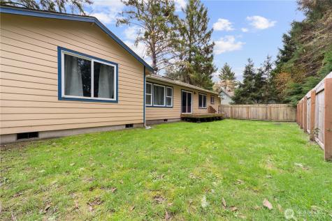 181 Duck Lake Drive NE Ocean Shores WA 98569