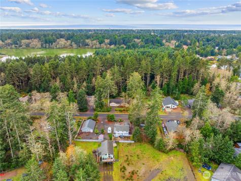 181 Duck Lake Drive NE Ocean Shores WA 98569