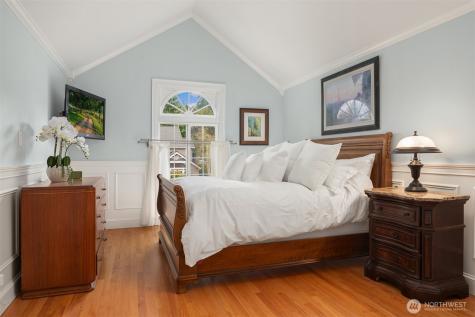 17409 113th Avenue NE Bothell WA 98011