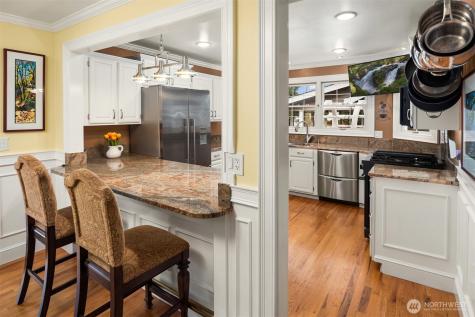 17409 113th Avenue NE Bothell WA 98011