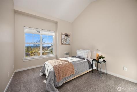 1936 17th Avenue NE Issaquah WA 98029