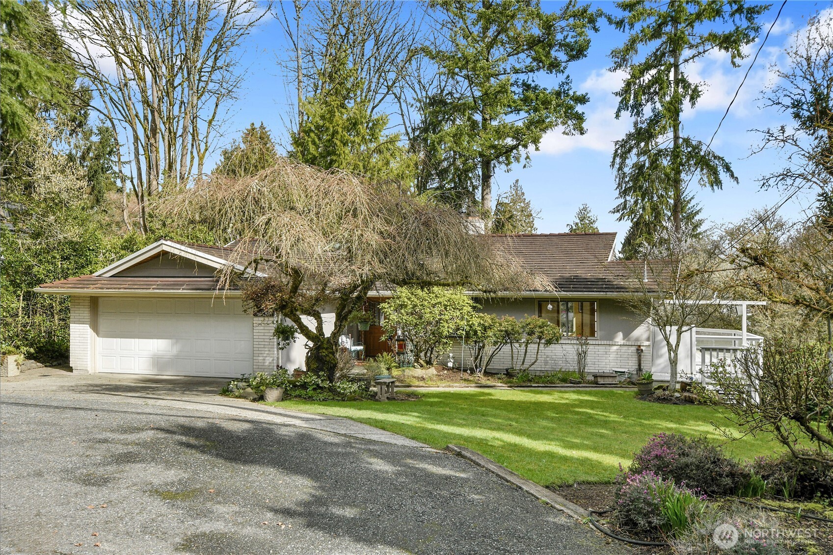 18722 56th Avenue NE Kenmore WA 98028