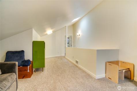 10319 Midvale Avenue N Seattle WA 98133