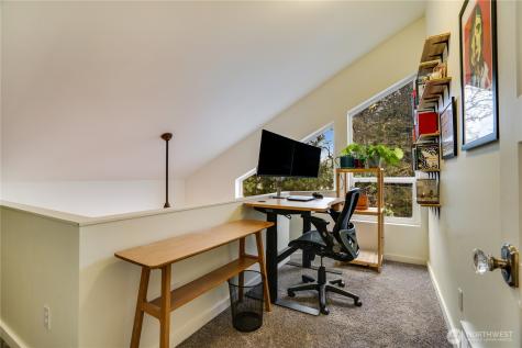 10319 Midvale Avenue N Seattle WA 98133