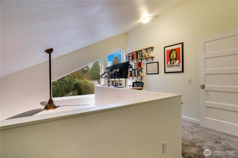 10319 Midvale Avenue N Seattle WA 98133