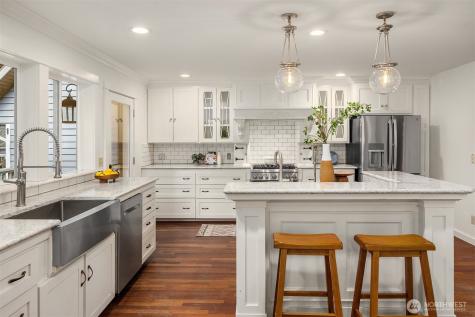 14440 Sunrise Drive NE Bainbridge Island WA 98110