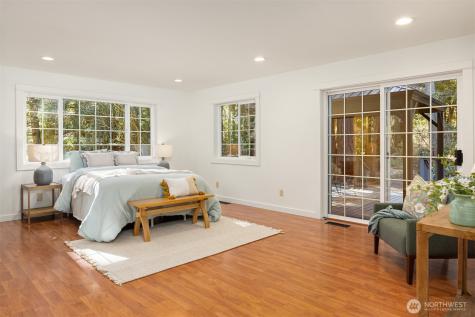 14440 Sunrise Drive NE Bainbridge Island WA 98110