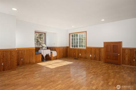 14440 Sunrise Drive NE Bainbridge Island WA 98110