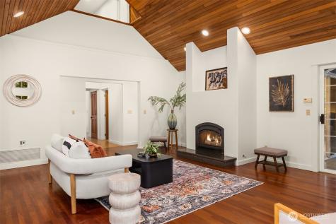 14440 Sunrise Drive NE Bainbridge Island WA 98110