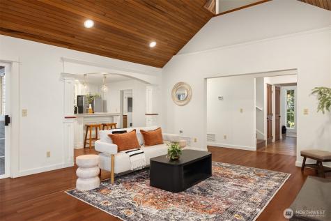 14440 Sunrise Drive NE Bainbridge Island WA 98110