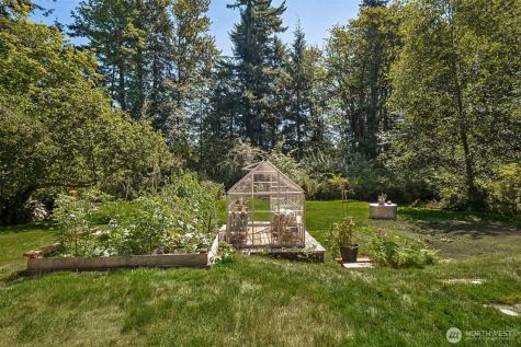 25819 173rd Avenue SE Covington WA 98042