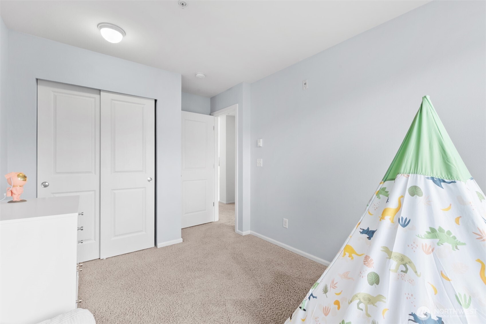 15720 Manor Way Lynnwood WA 98087