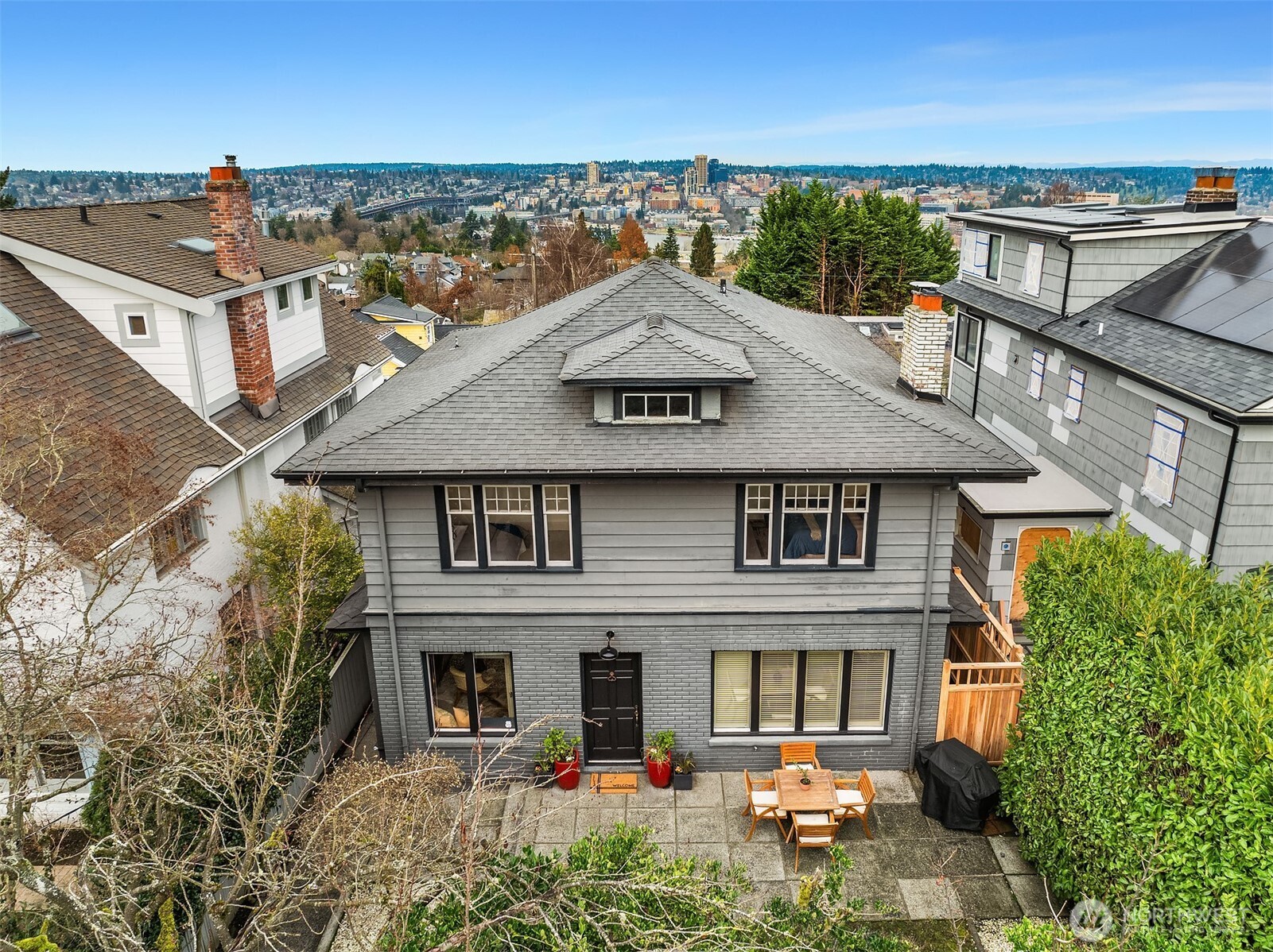 1208 E Newton Street Seattle WA 98102