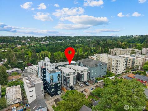 3104 SW Avalon Way Seattle WA 98126