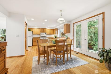 32413 7th Avenue SW Federal Way WA 98023