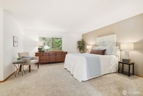 32413 7th Avenue SW Federal Way WA 98023