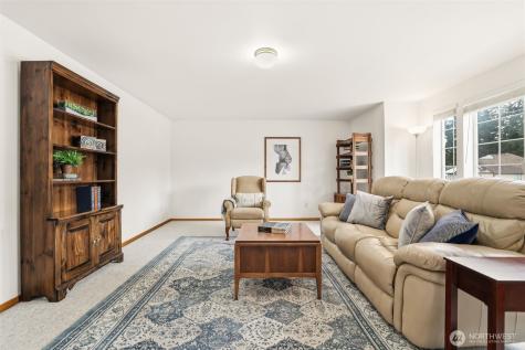 32413 7th Avenue SW Federal Way WA 98023