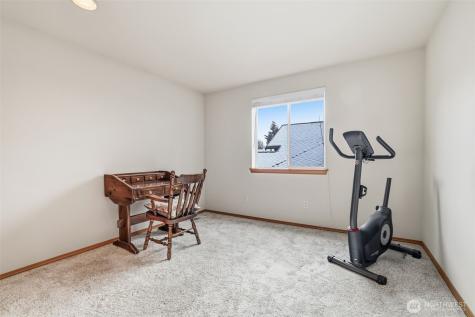32413 7th Avenue SW Federal Way WA 98023