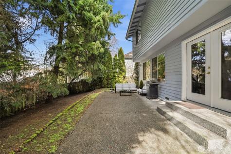 32413 7th Avenue SW Federal Way WA 98023