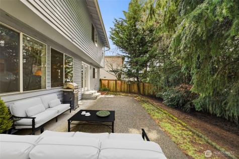32413 7th Avenue SW Federal Way WA 98023