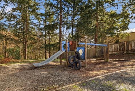 32413 7th Avenue SW Federal Way WA 98023