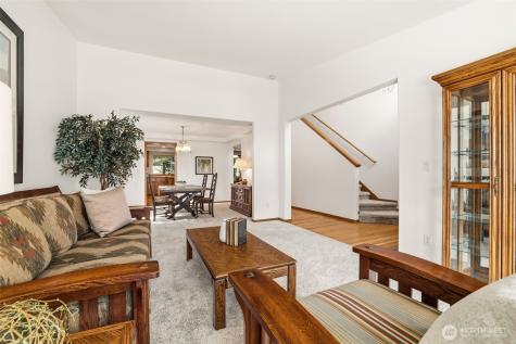 32413 7th Avenue SW Federal Way WA 98023