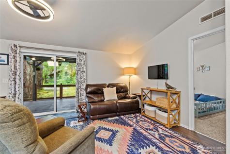 30 N Carp Place N Hoodsport WA 98548