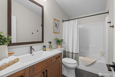 38170 SE Cedar Street Snoqualmie WA 98065