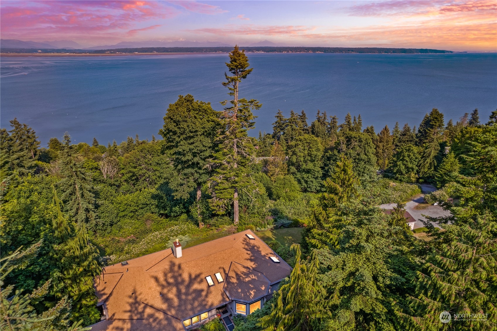 695 Hawthorne Lane Camano Island WA 98282